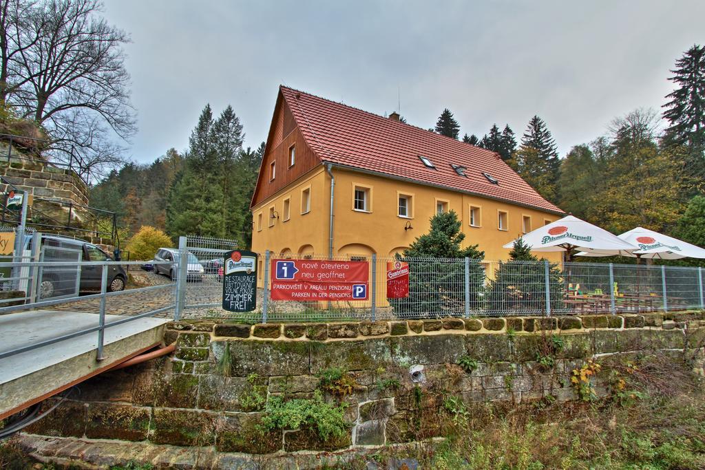 Penzion U Vyhlidky Chribska Exterior photo